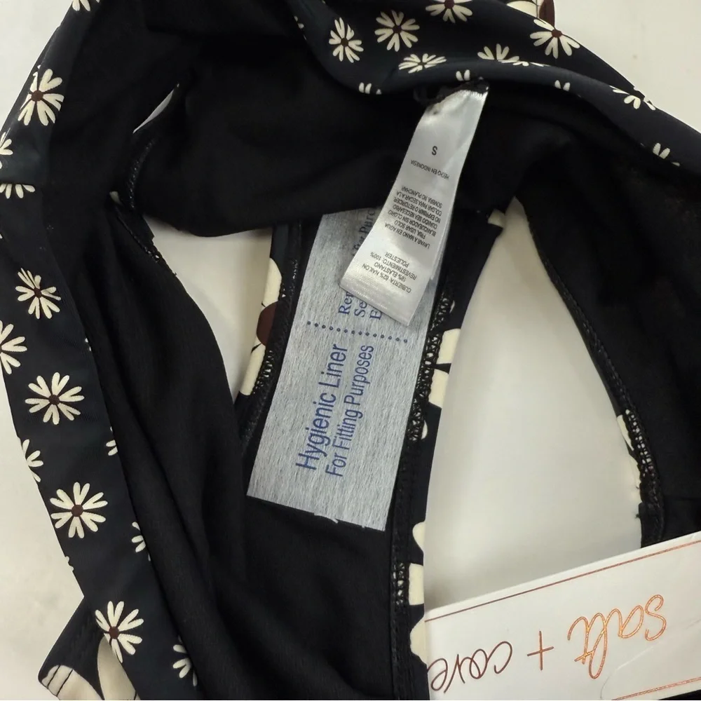 Salt + Cove Bikini Bottom Juniors Size Small Black Daisy Floral Swim NWT